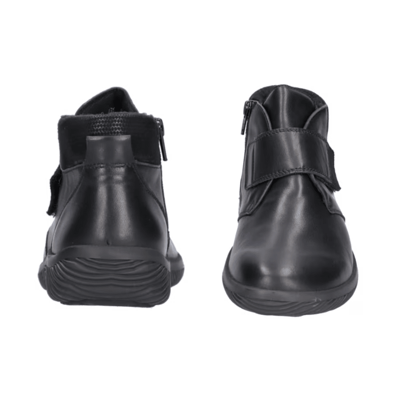 Zwei schwarze Waldläufer Damen-Halbstiefeletten aus Leder, eine von vorne, die andere von hinten
