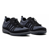 Schuhe mit elastischen Schnürsenkeln